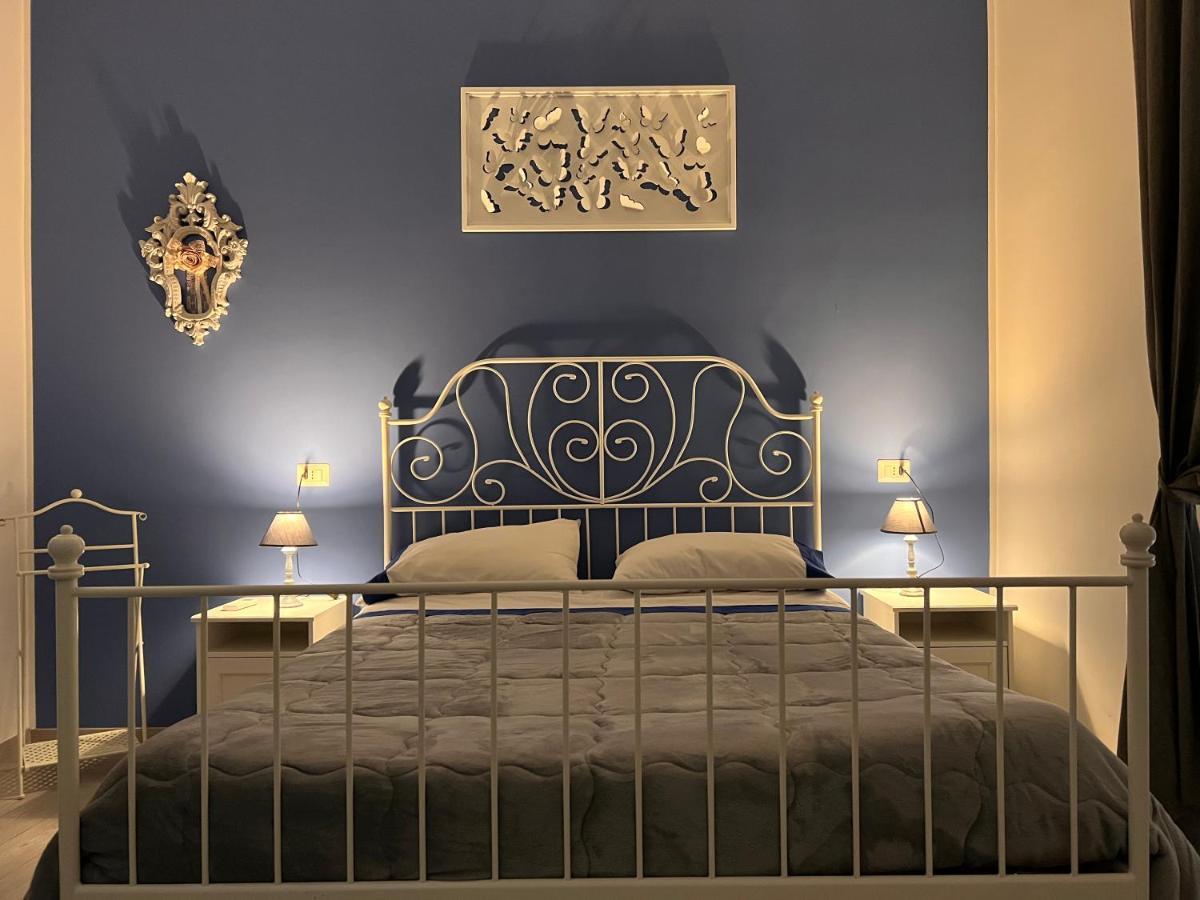 Vico Longo 25 - Ensuit Flat In The Heart Of Naples Luaran gambar