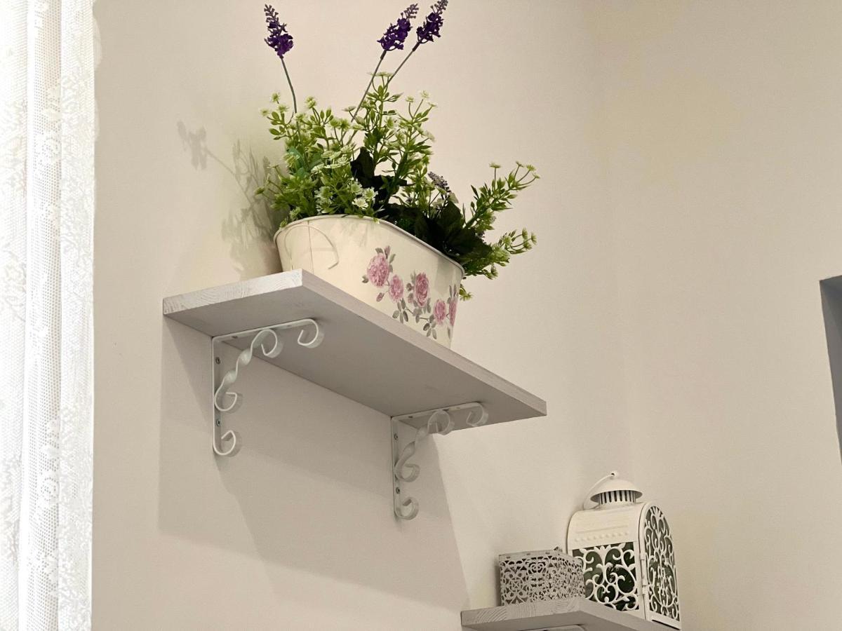 Vico Longo 25 - Ensuit Flat In The Heart Of Naples Luaran gambar