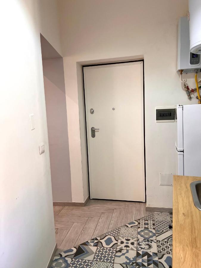 Vico Longo 25 - Ensuit Flat In The Heart Of Naples Luaran gambar