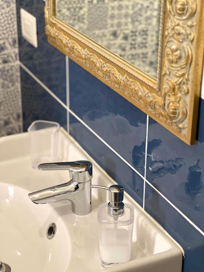 Vico Longo 25 - Ensuit Flat In The Heart Of Naples Luaran gambar