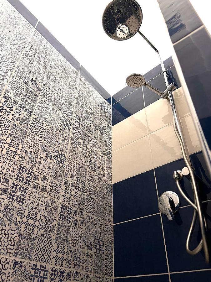 Vico Longo 25 - Ensuit Flat In The Heart Of Naples Luaran gambar